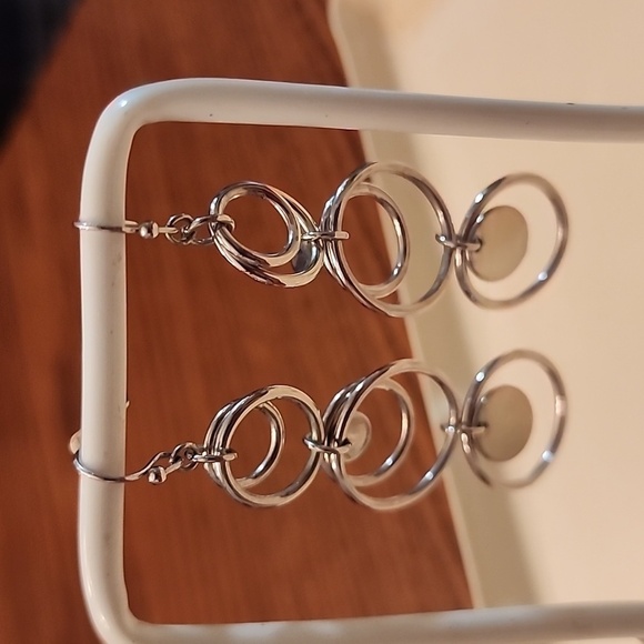 Jewelry - Earrings Pierced Dangle Circles EUC
